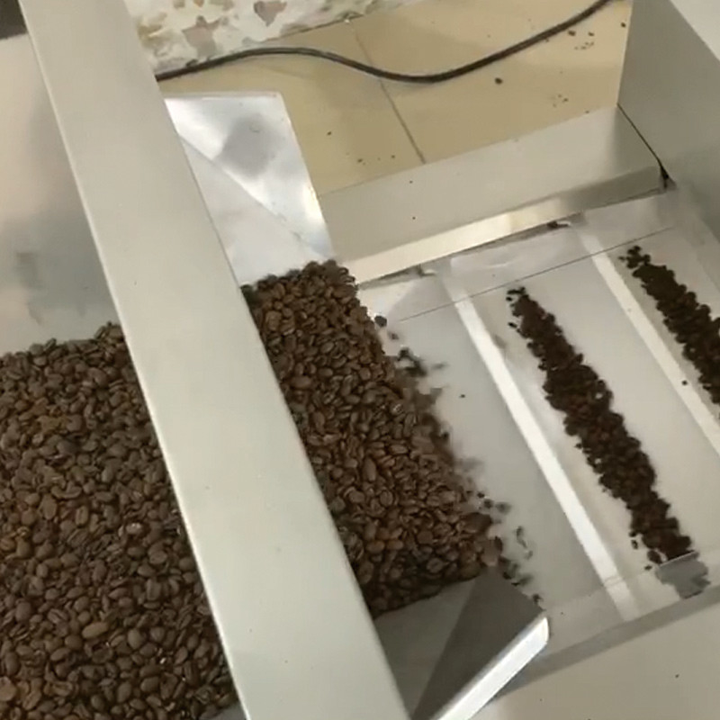 240g 480g 1kg コーティングされたピーナッツスタンド ザイパーポック ドイパック 梱包 乾燥した果物 スナック 多頭式秤 プリメイド バッグ 梱包機