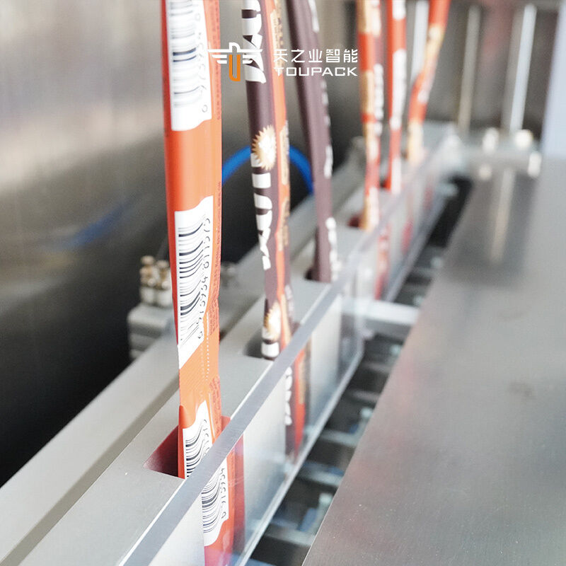 多レーン液体充填機 シャンプーサシェ ヘアコンディショナー ケチャップハニー液体充填機